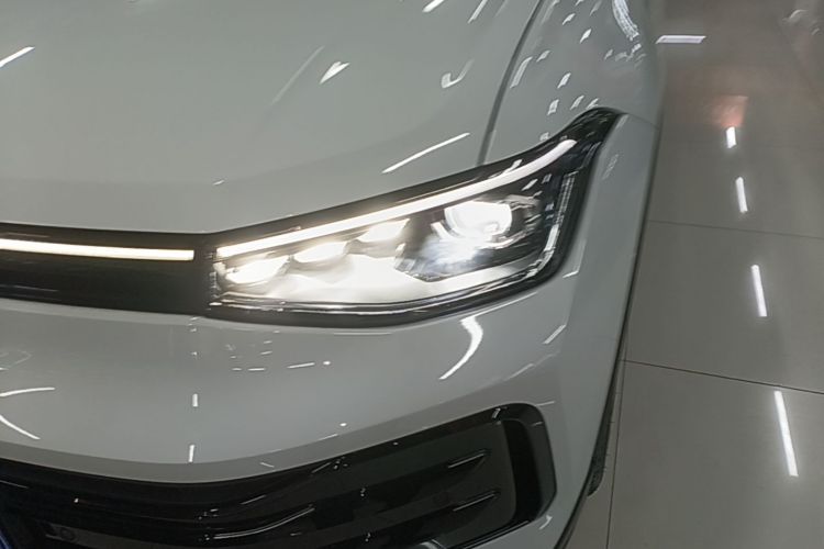 Volkswagen Tharu 2025 car image #23