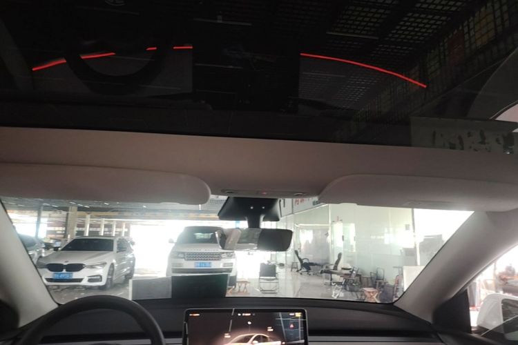 Tesla Model Y 2024 #20 Tesla Model Y 2024 car image #20