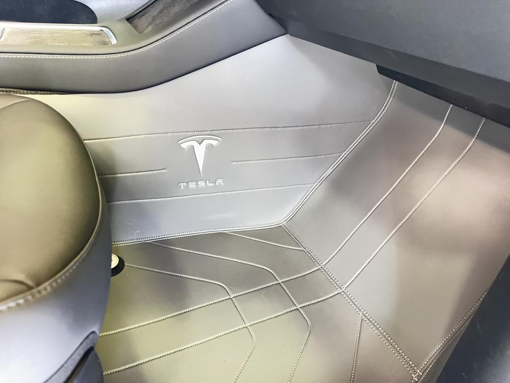 Tesla Model Y 2024 #7 Tesla Model Y 2024 car image #7