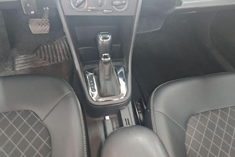 Skoda Rapid 2018 #18 Skoda Rapid 2018 car image #18