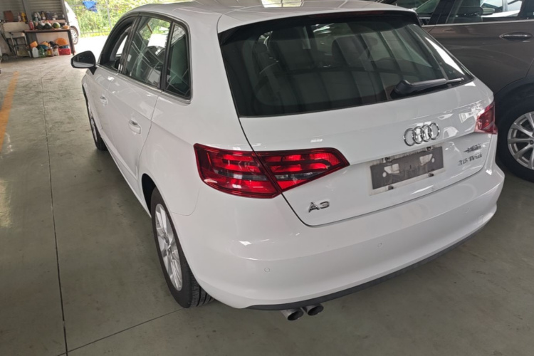 Audi A3 2015 car image #5