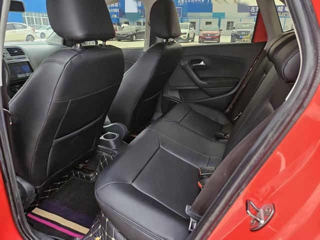 Volkswagen Polo 2019 car image #9