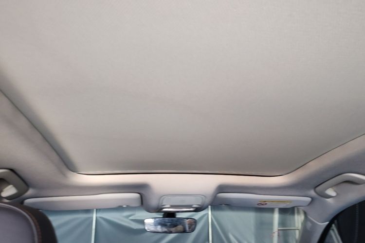 Audi Q3 2017 car image #20