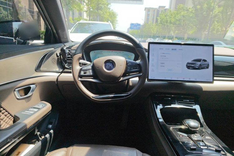 BYD Han 2023 car image #12