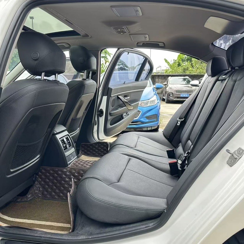 BMW 3 Series 2018 car image #5