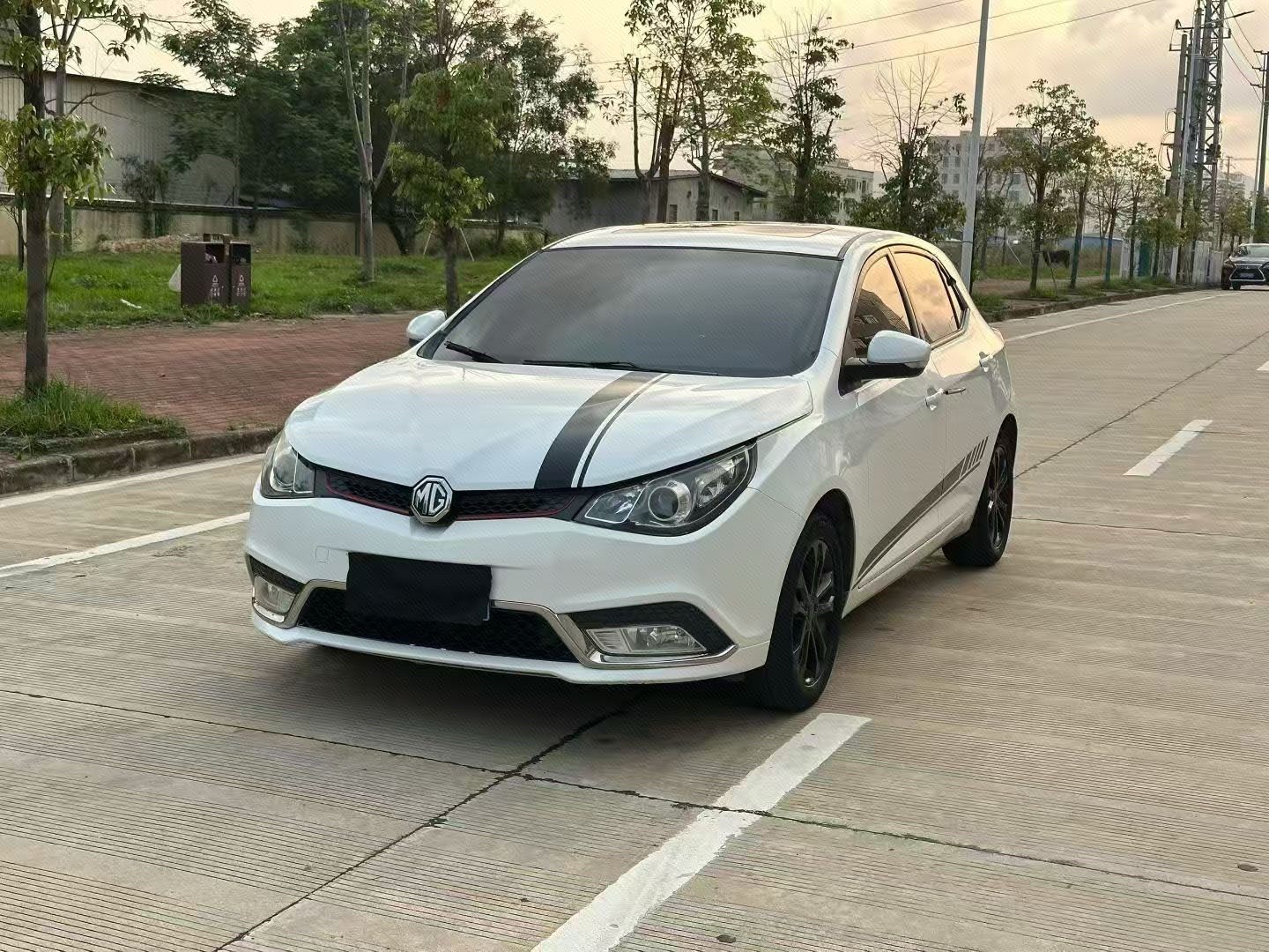 MG 5 2014 MG 5 2014 immagine di auto