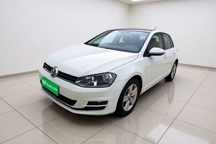 Volkswagen Golf 2016 car image #2