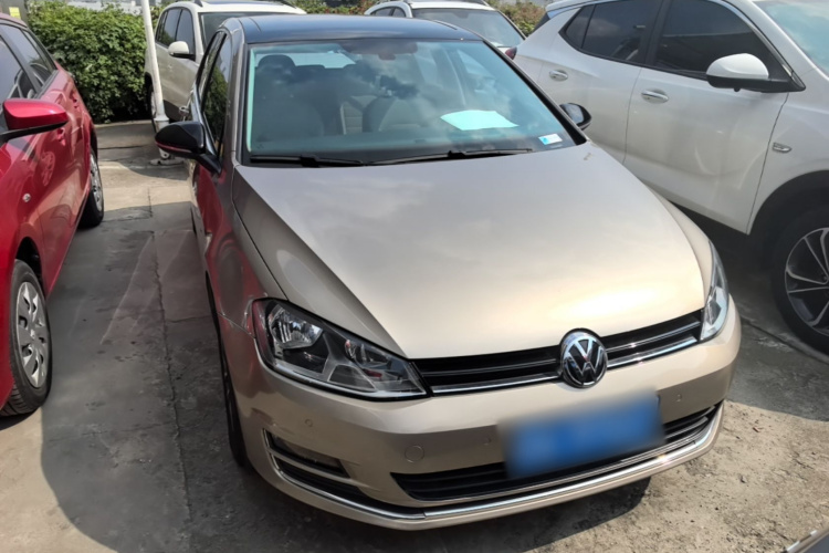 Volkswagen Golf 2017 imagem de carro #3