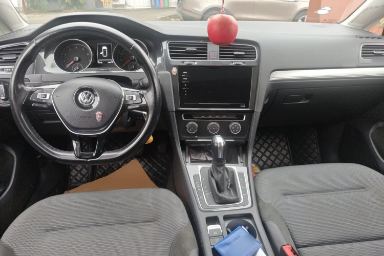 Volkswagen Golf 2020 صورة سيارة #7