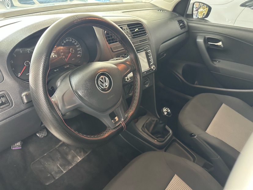 Volkswagen Polo 2015 #8 Volkswagen Polo 2015 car image #8