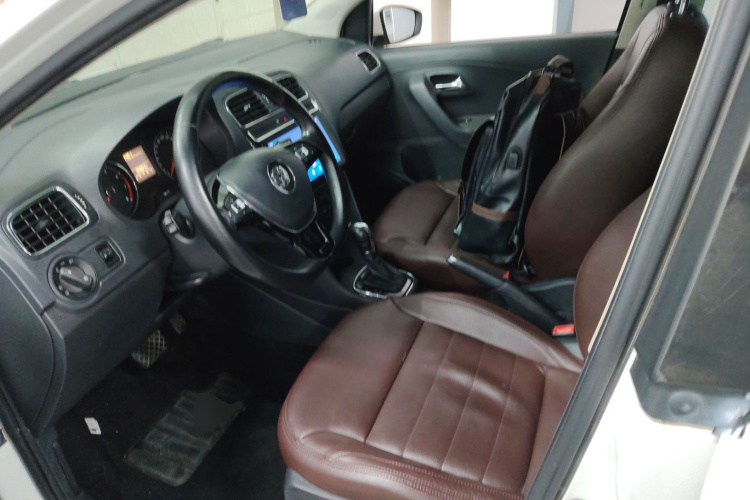 Volkswagen Polo 2016 صورة سيارة #15