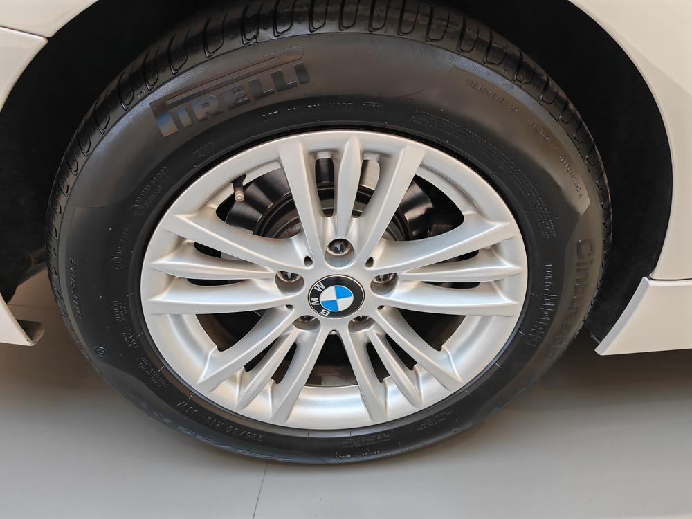 BMW 3 Series 2014 car image #6