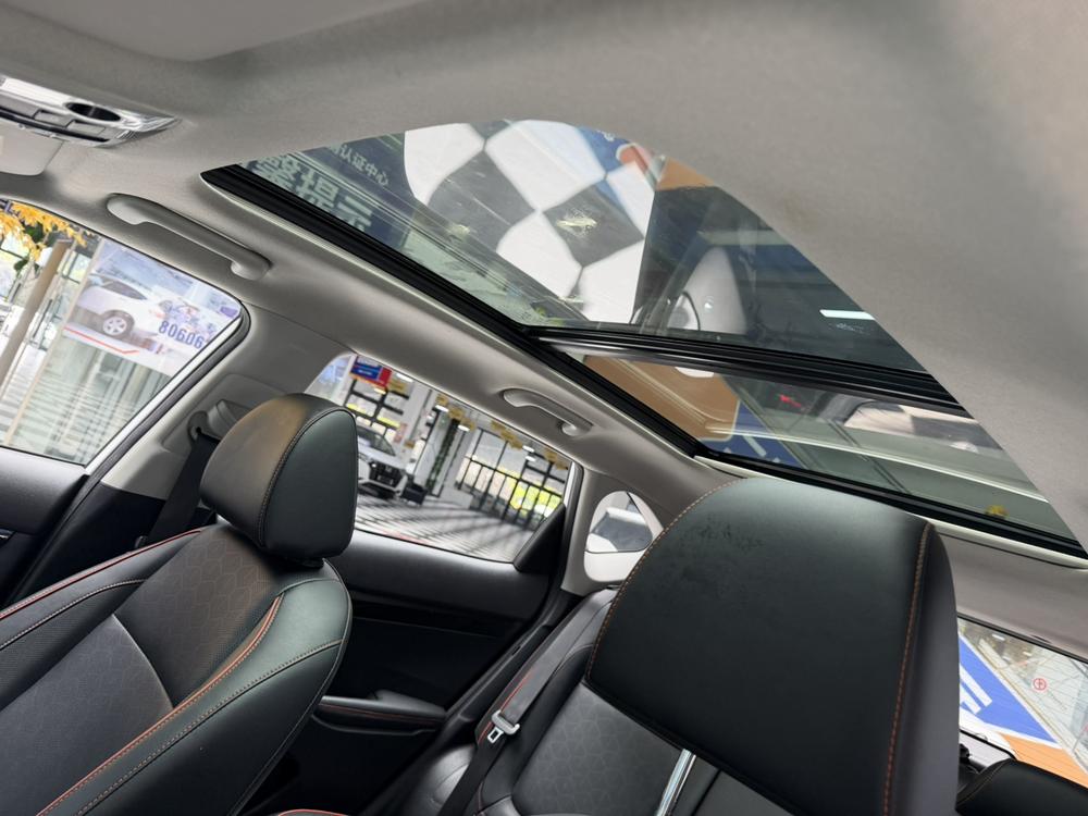 Kia Seltos 2023 car image #17