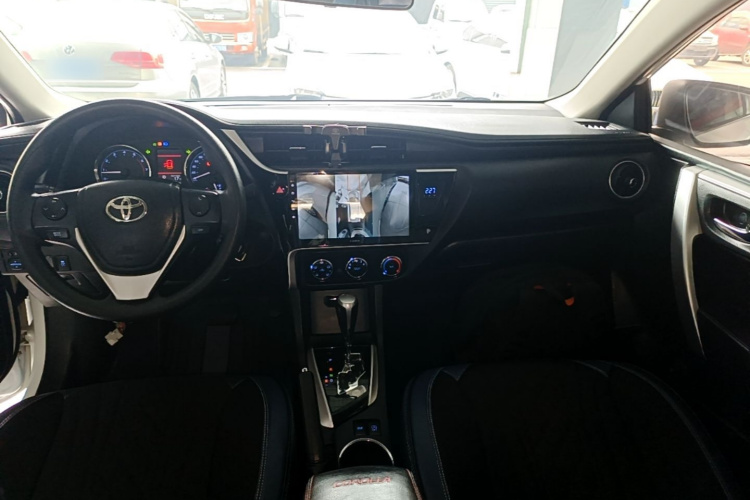 Toyota Corolla 2019 #10 Toyota Corolla 2019 car image #10