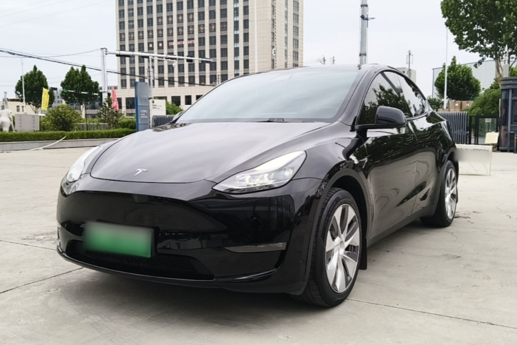 Tesla Model Y 2022 #2 Tesla Model Y 2022 car image #2