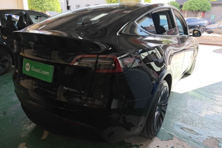 Tesla Model Y 2022 #7 Tesla Model Y 2022 car image #7