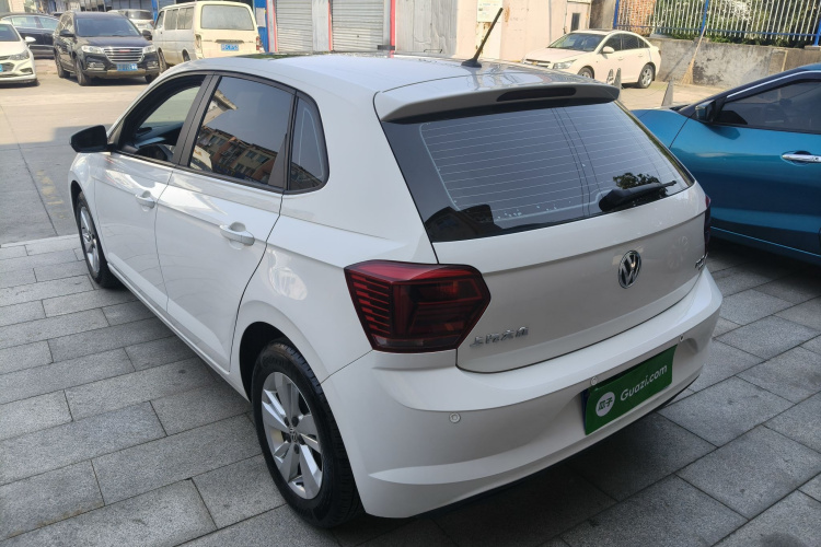 Volkswagen Polo 2021 car image #8