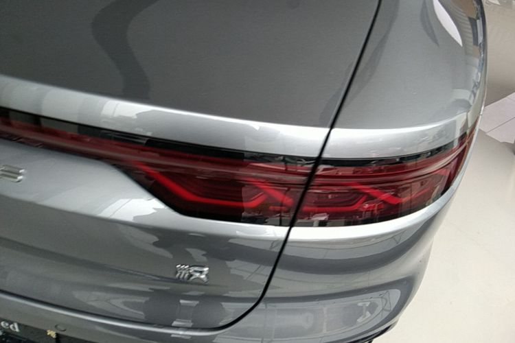 BYD Han 2024 #8 BYD Han 2024 car image #8