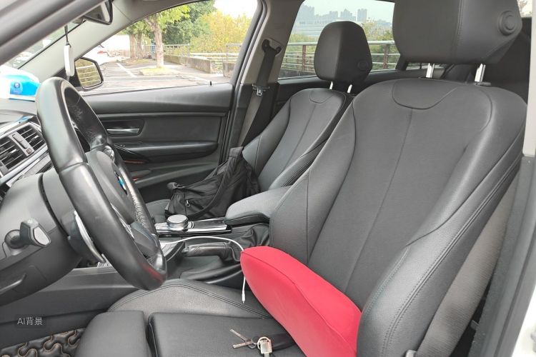 BMW 3 Series 2018 #17 BMW 3 Series 2018 car image #17