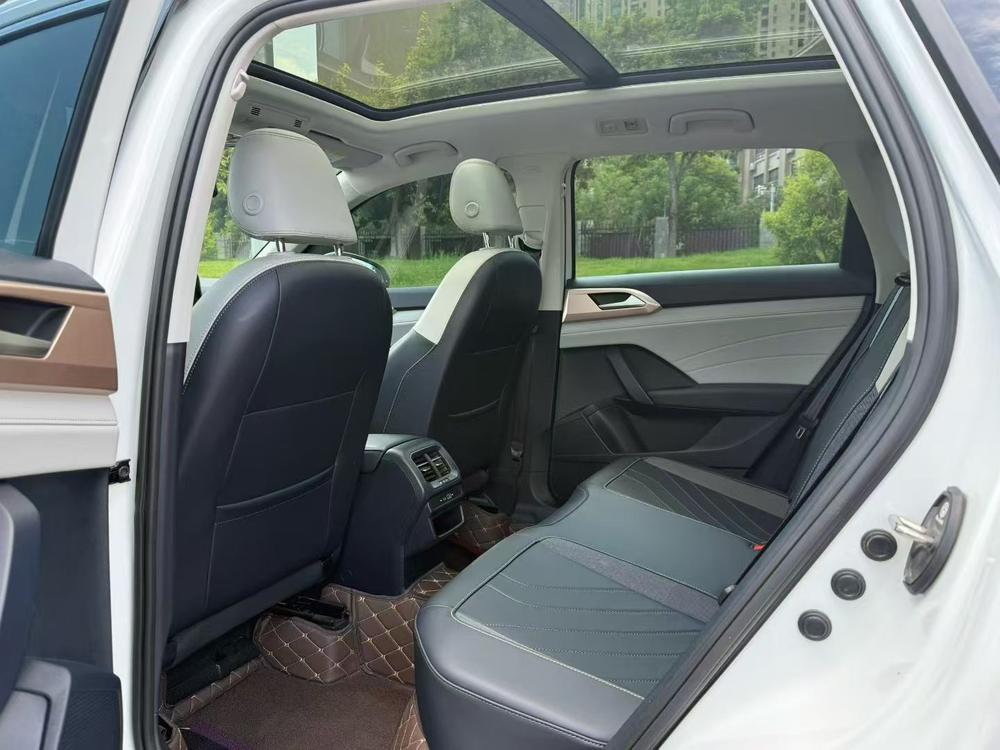 Volkswagen Tharu 2024 car image #9