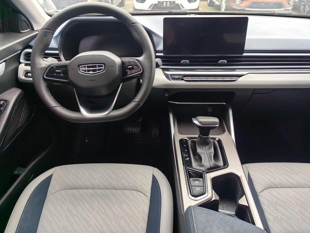 GEELY Emgrand 2022 car image #8