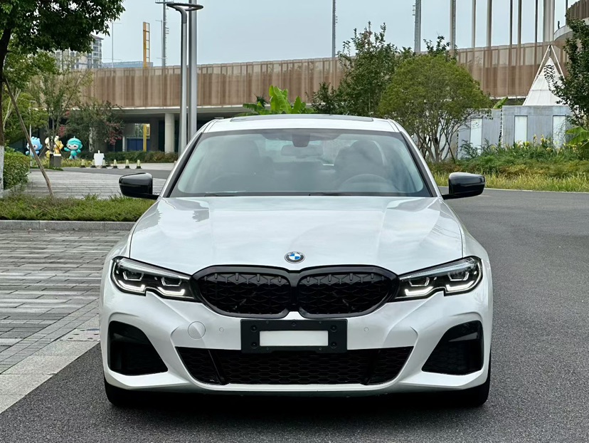 BMW 3 Series 2022 car image #2
