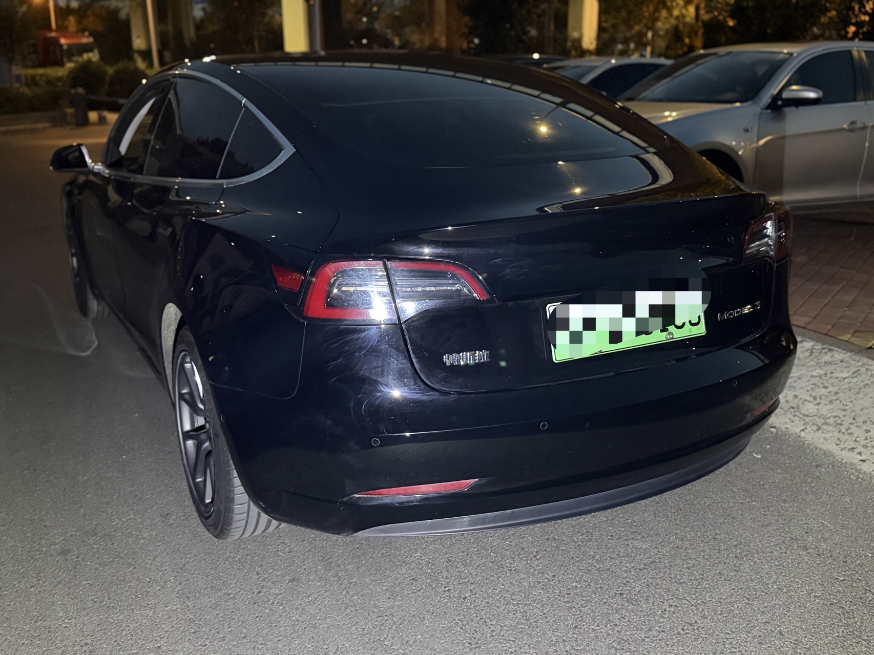 Tesla Model 3 2020 car image #4
