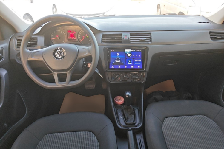 Volkswagen Santana 2022 car image #10