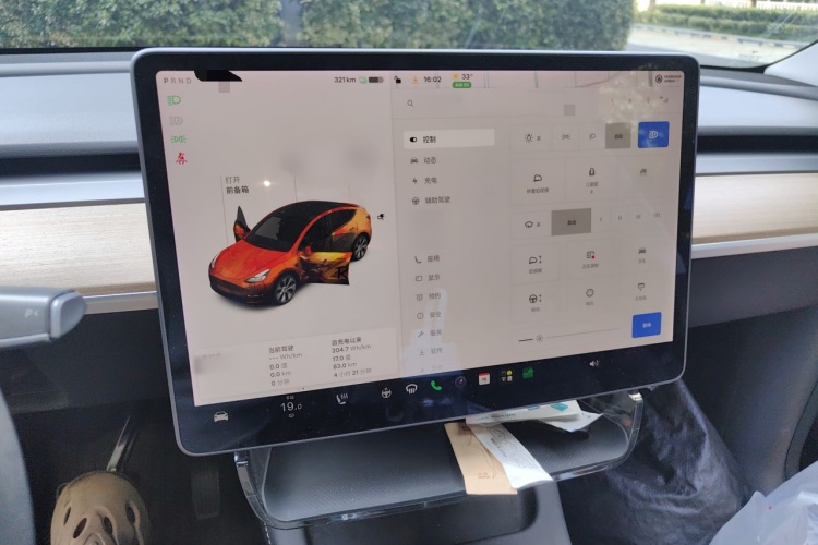 Tesla Model Y 2021 #16 Tesla Model Y 2021 car image #16