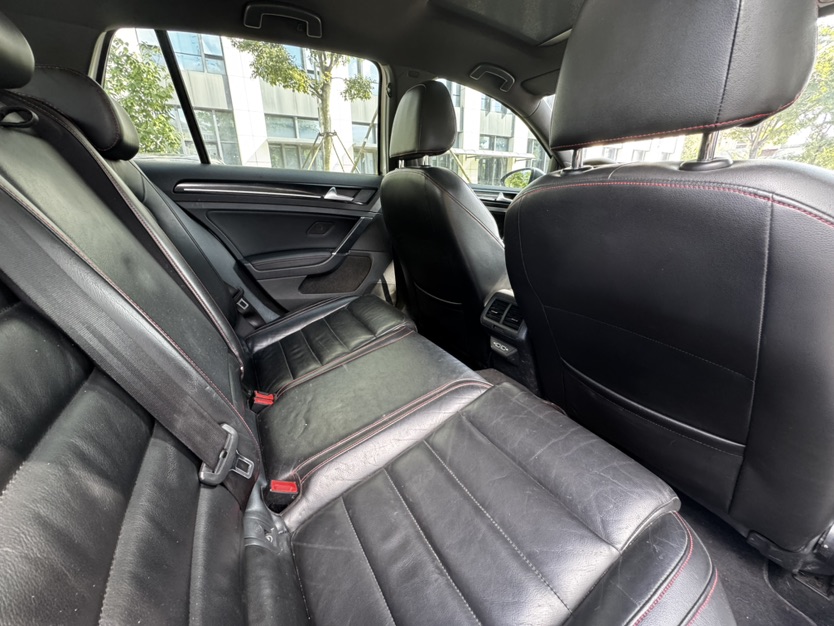 Volkswagen GolfGTI 2015 car image #9