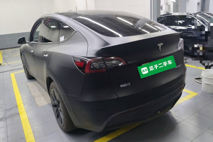 Tesla Model Y 2024 #5 Tesla Model Y 2024 immagine di auto #5