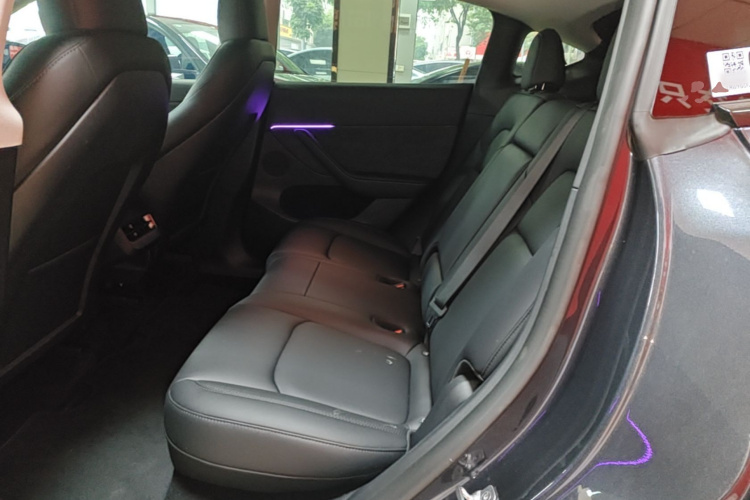 Tesla Model Y 2024 #17 Tesla Model Y 2024 car image #17