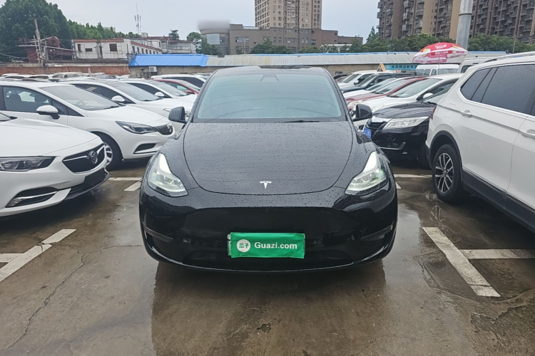 Tesla Model Y 2021 immagine di auto #3