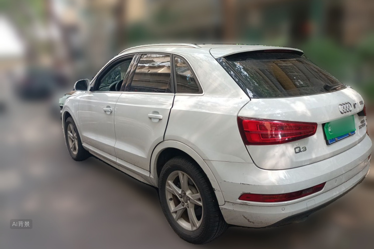 Audi Q3 2017 car image #5