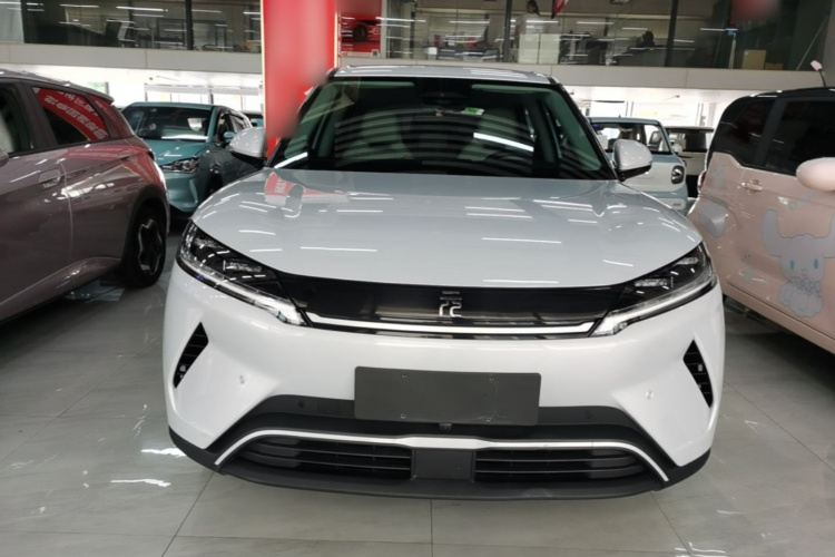 BYD YuanUP 2025 #3 BYD YuanUP 2025 car image #3
