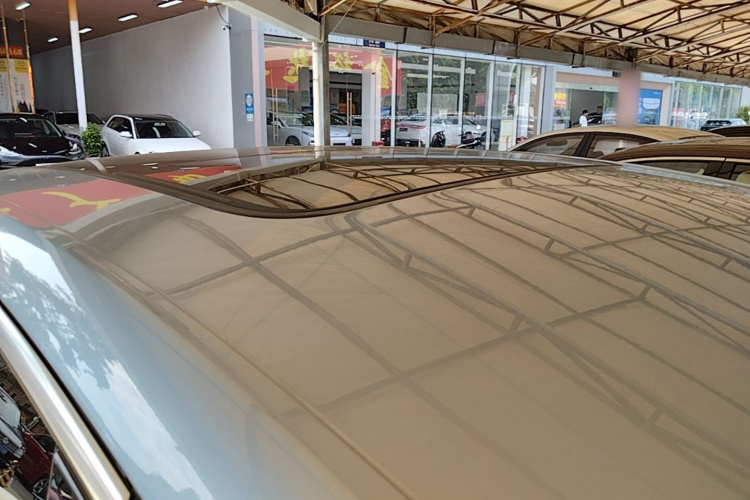 BYD Han 2022 car image #25