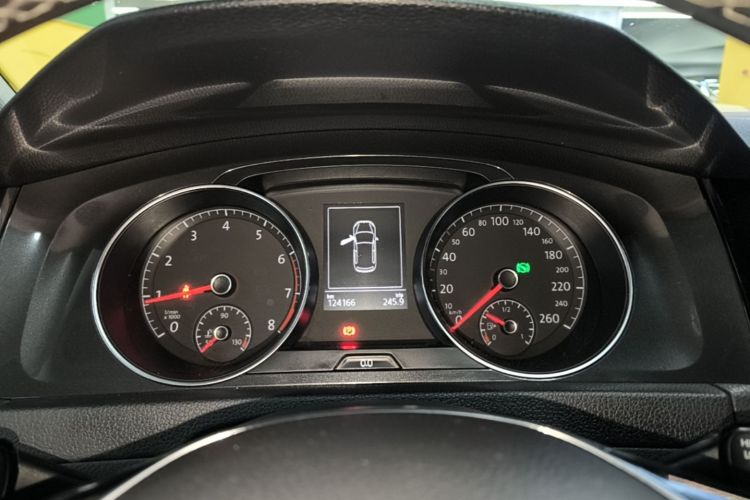 Volkswagen Golf 2017 immagine di auto #16