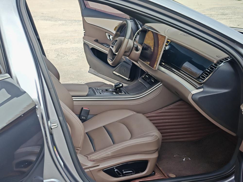 BYD Han 2021 car image #16