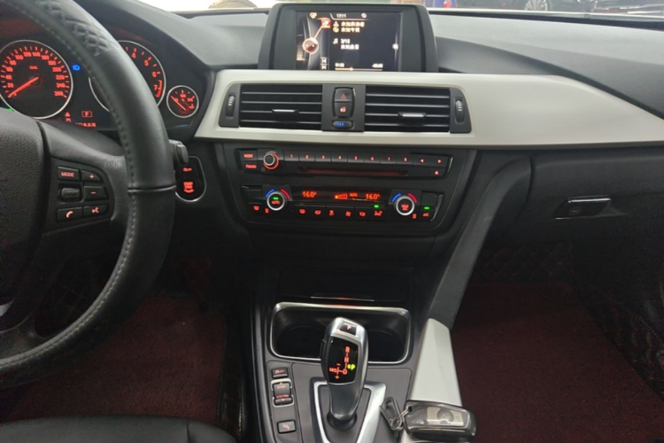 BMW 3 Series 2015 #17 BMW 3 Series 2015 immagine di auto #17