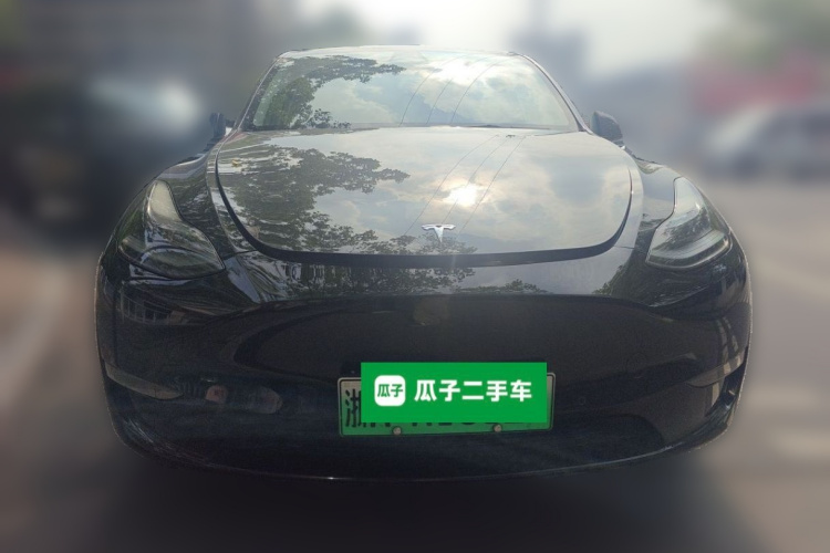 Tesla Model Y 2022 car image #3