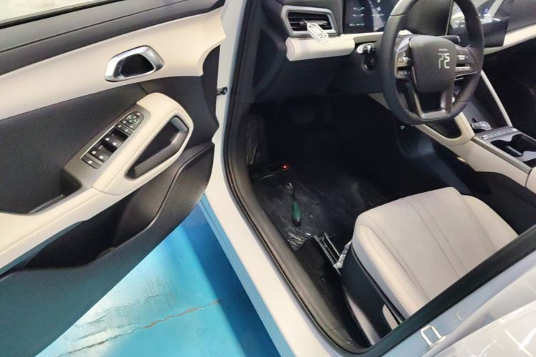 BYD YuanUP 2026 car image #16