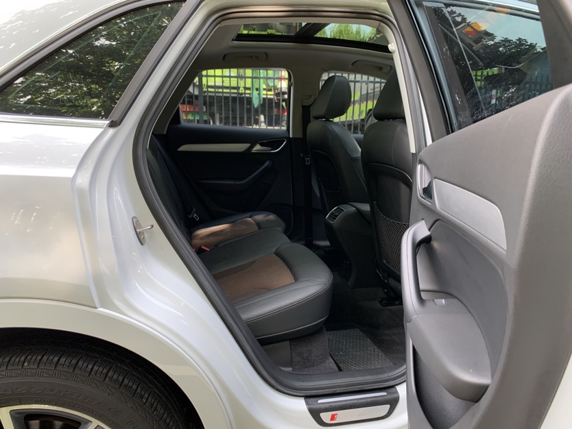 Audi Q3 2019 #10 Audi Q3 2019 car image #10
