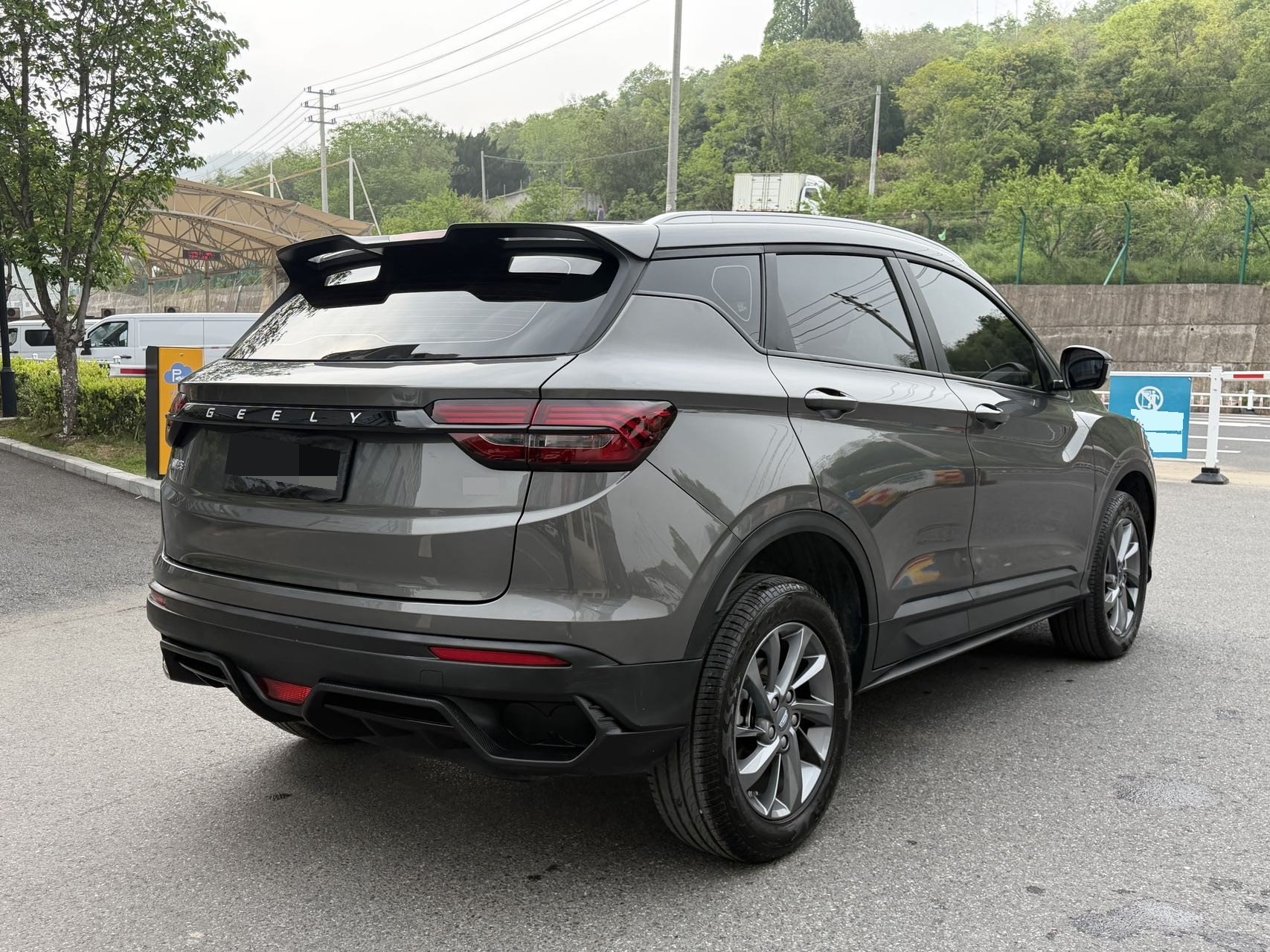 GEELY Coolray 2025 imagen de coche #4