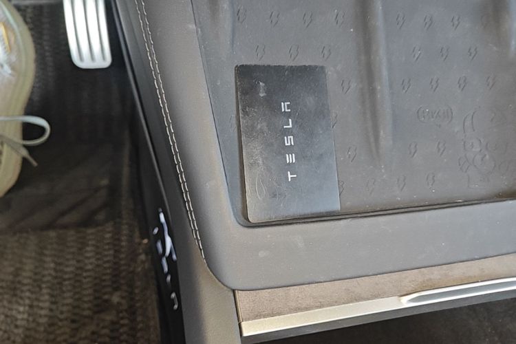 Tesla Model 3 2025 #14 Tesla Model 3 2025 car image #14