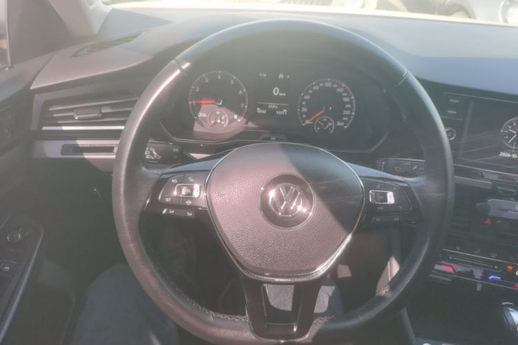 Volkswagen Bora 2020 car image #15