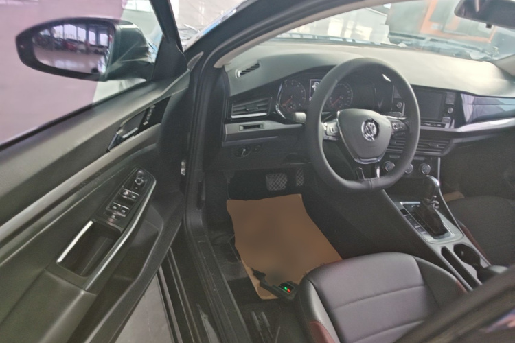 Volkswagen Bora 2020 изображение автомобиля #16