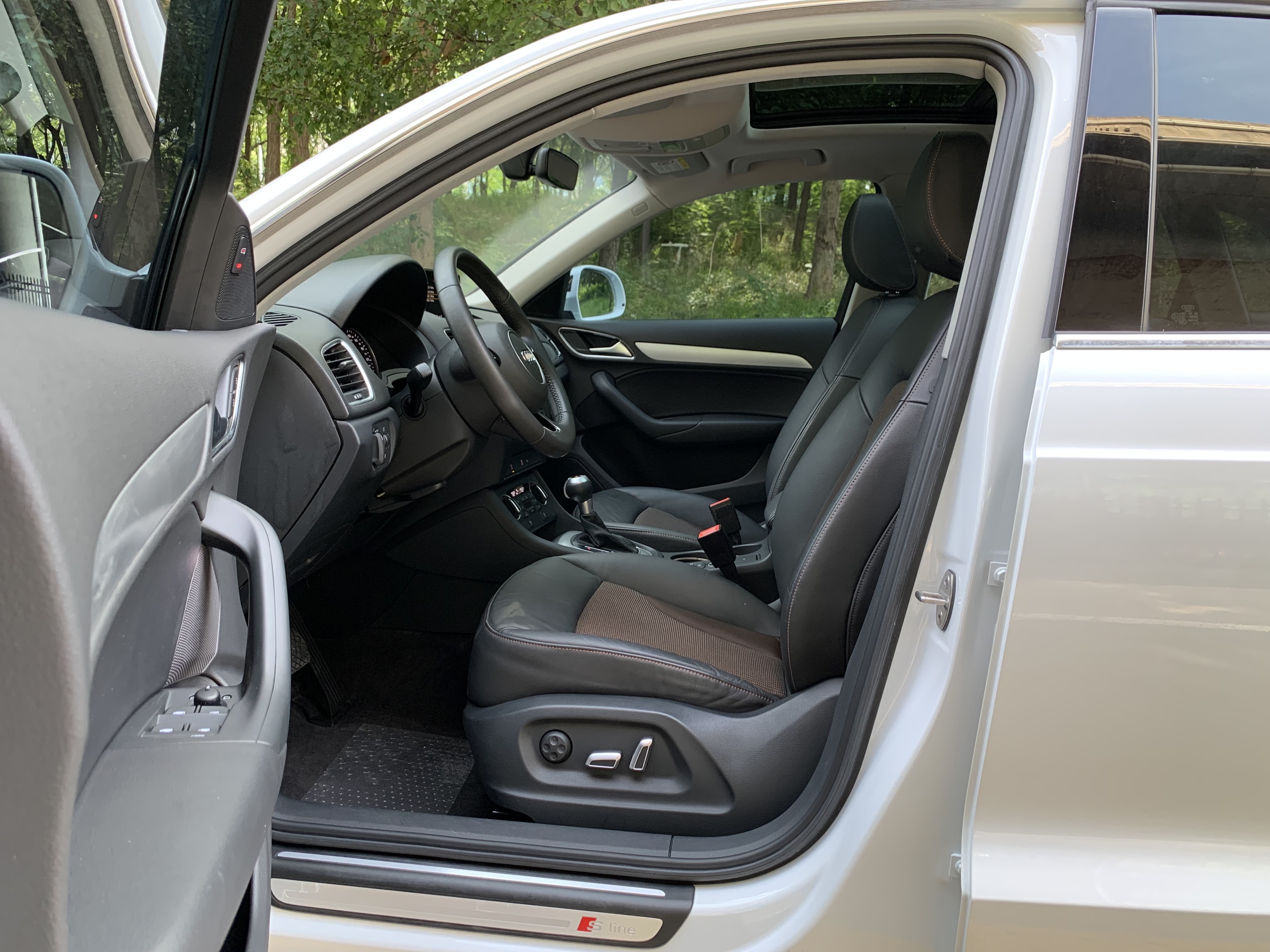 2019 immagine di auto #8