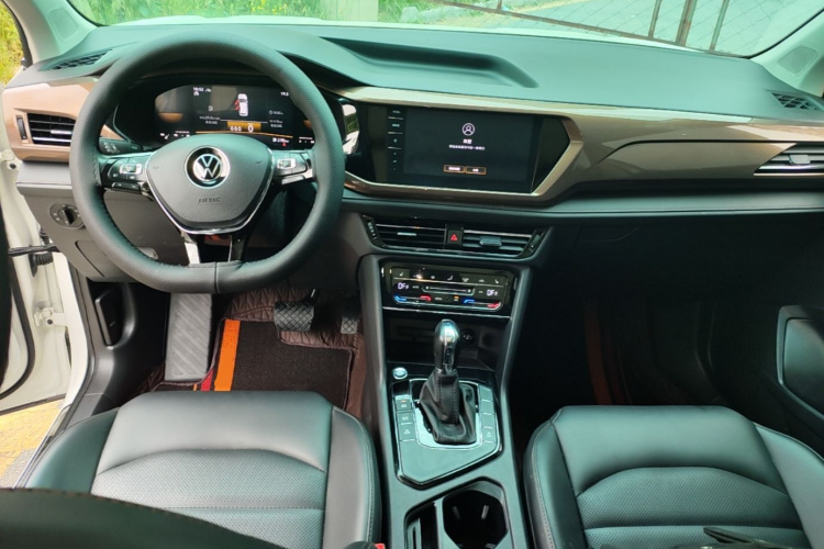 Volkswagen Tharu 2022 car image #10