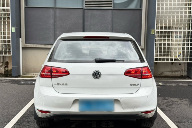 Volkswagen Golf 2016 car image #5