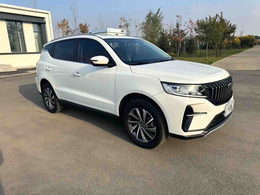 GEELY Vision X6 2023 صورة سيارة #3
